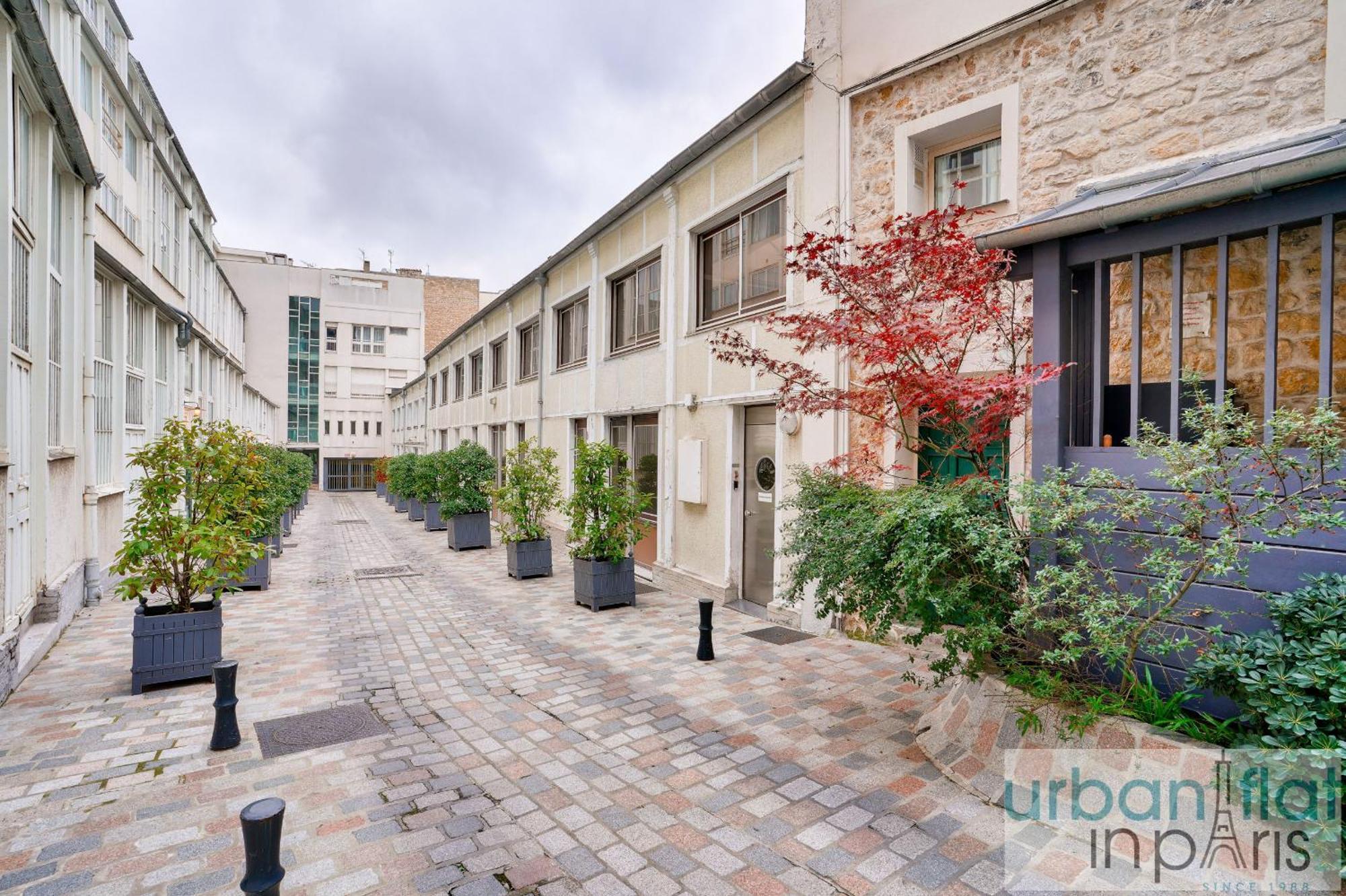 33 - Flat Av Des Champs-Elysees Paris Eksteriør bilde
